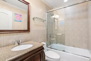 822 E Prairie Ave, Des Plaines, IL 60016 - Photo 16