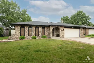 7737 Cashew Dr, Orland Park, IL 60462 - Photo 1