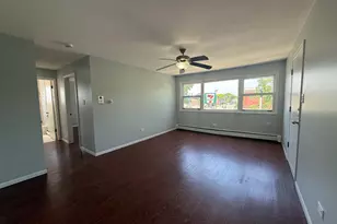 6543 16th St, Berwyn, IL 60402 - Photo 2