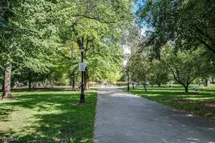 1011 N La Salle Dr, Chicago, IL 60610 - Photo 22
