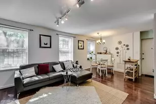 1011 N La Salle Dr, Chicago, IL 60610 - Photo 4