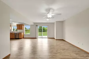 3315 Boulder Ridge Dr, Champaign, IL 61822 - Photo 2