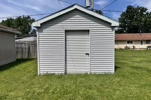 416 Berkshire Ave, Romeoville, IL 60446 - Photo 16