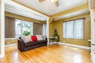 1910 Dewey Ave, Evanston, IL 60201 - Photo 6