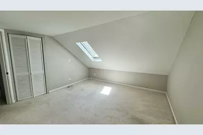 2115 W Wellington Avenue, Chicago, IL 60618 - Photo 6