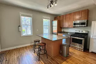 2115 W Wellington Ave, Chicago, IL 60618 - Photo 2