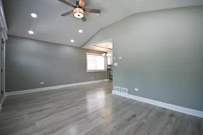 1237 E 95th Street, Chicago, IL 60628 - Photo 4