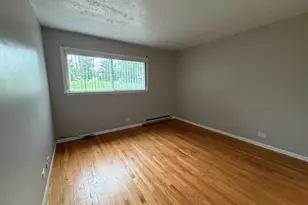 2200 Arbor Cir, Downers Grove, IL 60515 - Photo 8