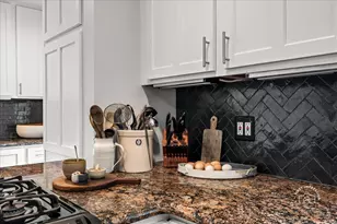 42 N 13th Ave, Saint Charles, IL 60174 - Photo 14