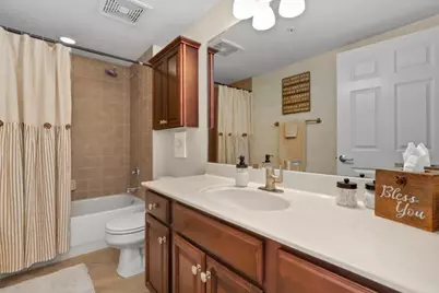 225 Main Street #214, Roselle, IL 60172 - Photo 16