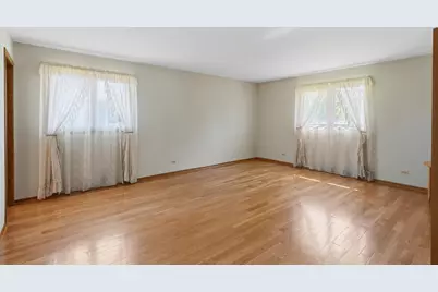 9242 N Washington Street, Niles, IL 60714 - Photo 14