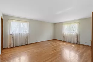 9242 N Washington St, Niles, IL 60714 - Photo 14