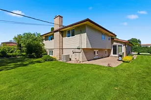 9242 N Washington St, Niles, IL 60714 - Photo 22