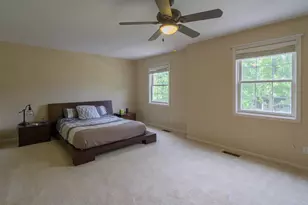 39W555 Sulley Dr, Geneva, IL 60134 - Photo 16