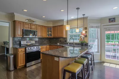 39W555 Sulley Drive, Geneva, IL 60134 - Photo 8