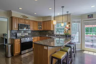 39W555 Sulley Dr, Geneva, IL 60134 - Photo 8