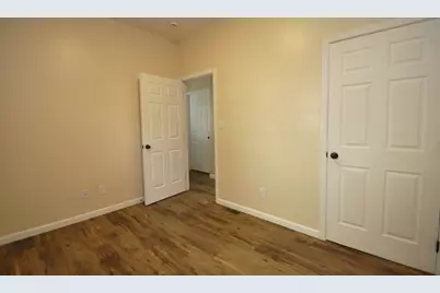 307 W Larue Street, Streator, IL 61364 - Photo 16