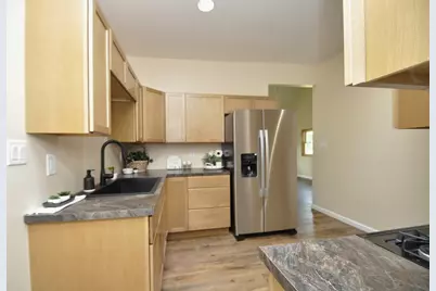 307 W Larue Street, Streator, IL 61364 - Photo 6