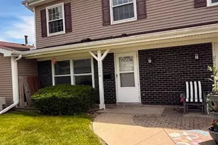 1302 Kingsbury Dr, Hanover Park, IL 60133 - Photo 1