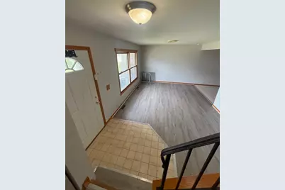 1302 Kingsbury Drive #E, Hanover Park, IL 60133 - Photo 4