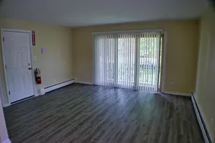 10410 S Moody Ave Ave, Chicago Ridge, IL 60415 - Photo 2