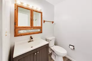 6235 Gold Cir, Hanover Park, IL 60133 - Photo 18