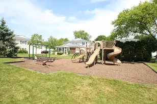 728 E Old Willow Rd, Prospect Heights, IL 60070 - Photo 8