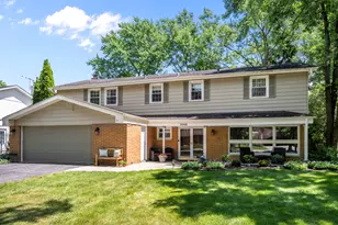 1445 Crown Ln, Glenview, IL 60025 - Photo 1