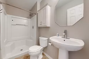 1860 Middlebury Dr, Aurora, IL 60503 - Photo 20
