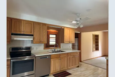 1723 E Lawn, Savanna, IL 61074 - Photo 4