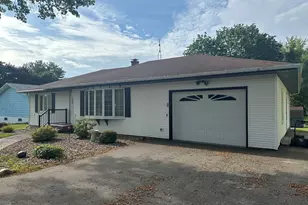 1723 E Lawn, Savanna, IL 61074 - Photo 2