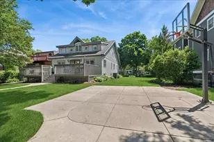 708 Courtland Ave, Park Ridge, IL 60068 - Photo 28