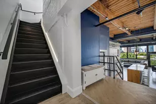 1601 S Indiana Ave, Chicago, IL 60616 - Photo 2
