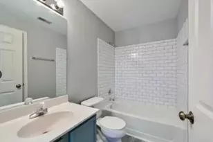 2919 Rutland Cir, Naperville, IL 60564 - Photo 8