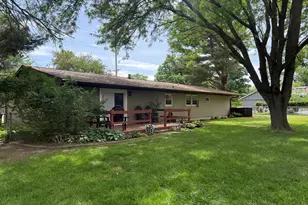 277 Backbone Road W, Princeton, IL 61356 - Photo 2
