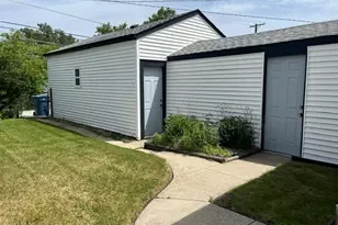 244 Webb St, Calumet City, IL 60409 - Photo 2