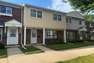511 Washington Square, Wood Dale, IL 60191 - Photo 1
