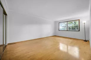 24W645 Woodcrest Dr, Naperville, IL 60540 - Photo 32