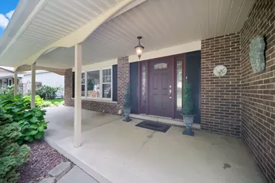24W645 Woodcrest Drive, Naperville, IL 60540 - Photo 4
