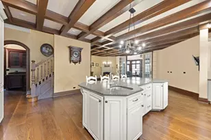 24W141 Hobson Rd, Naperville, IL 60540 - Photo 8