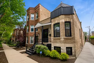 2147 W Thomas St, Chicago, IL 60622 - Photo 1