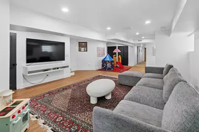 2147 W Thomas Street, Chicago, IL 60622 - Photo 20