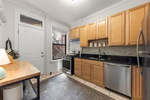2837 N Cambridge Ave, Chicago, IL 60657 - Photo 10