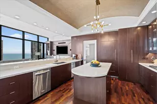 450 E Waterside Dr, Chicago, IL 60601 - Photo 6