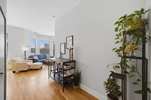 3175 N Lincoln Ave, Chicago, IL 60657 - Photo 10