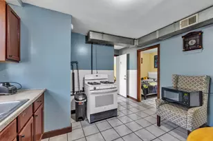 3031 S Central Park Ave, Chicago, IL 60623 - Photo 4