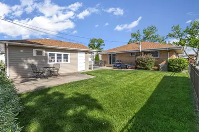 10813 Berkshire Street, Westchester, IL 60154 - Photo 16