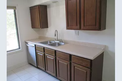 744 N Briar Hill Lane #4, Addison, IL 60101 - Photo 6