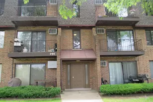 744 N Briar Hill Ln, Addison, IL 60101 - Photo 1