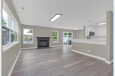 291 Wedgewood Circle, Lake in the Hills, IL 60156 - Photo 2